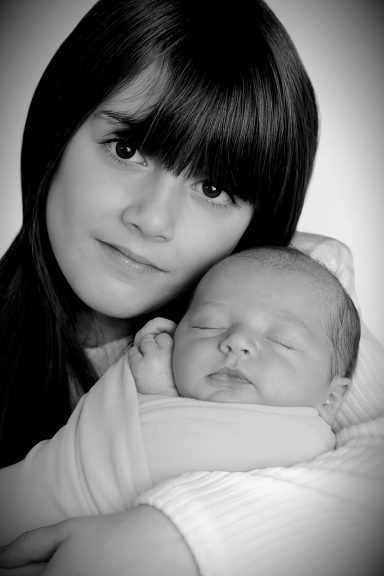 brother and sister newborn photography