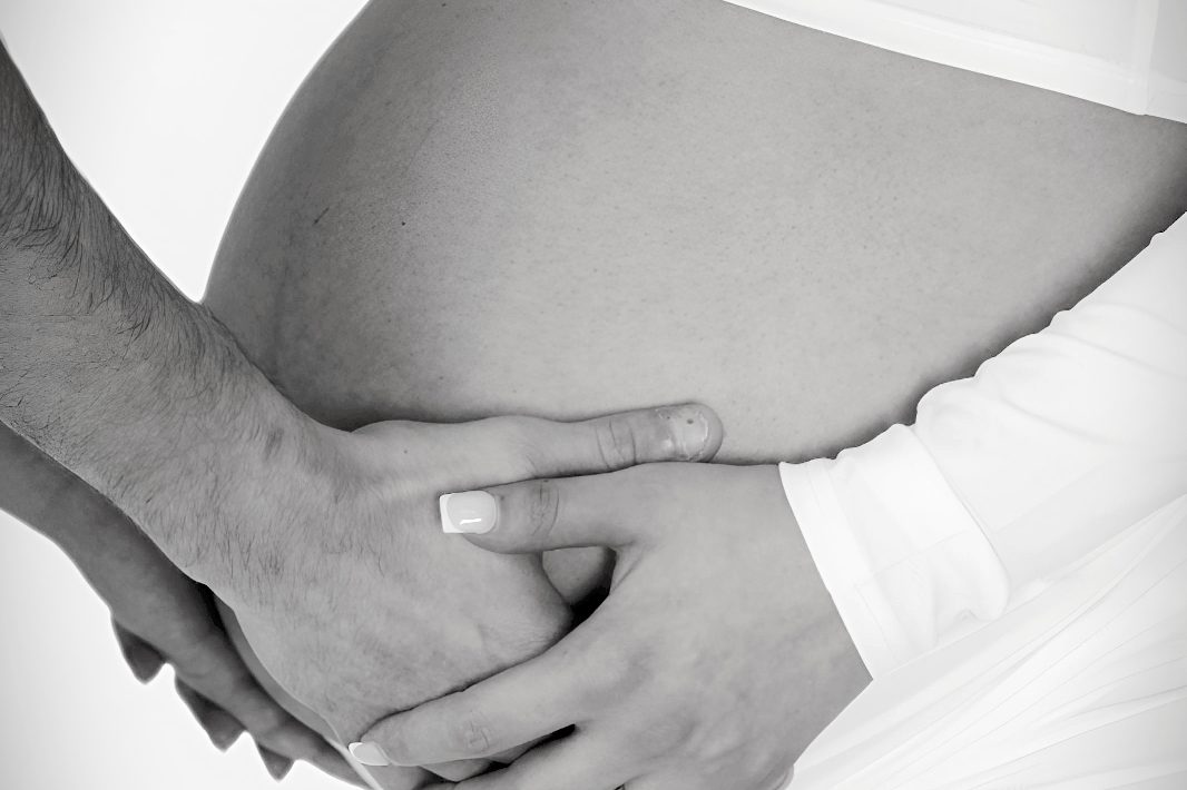 Maternity photoshoot taken in Sarah's Bilston home