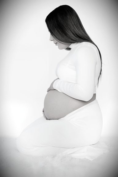 Expectant mother, maternity photoshoot